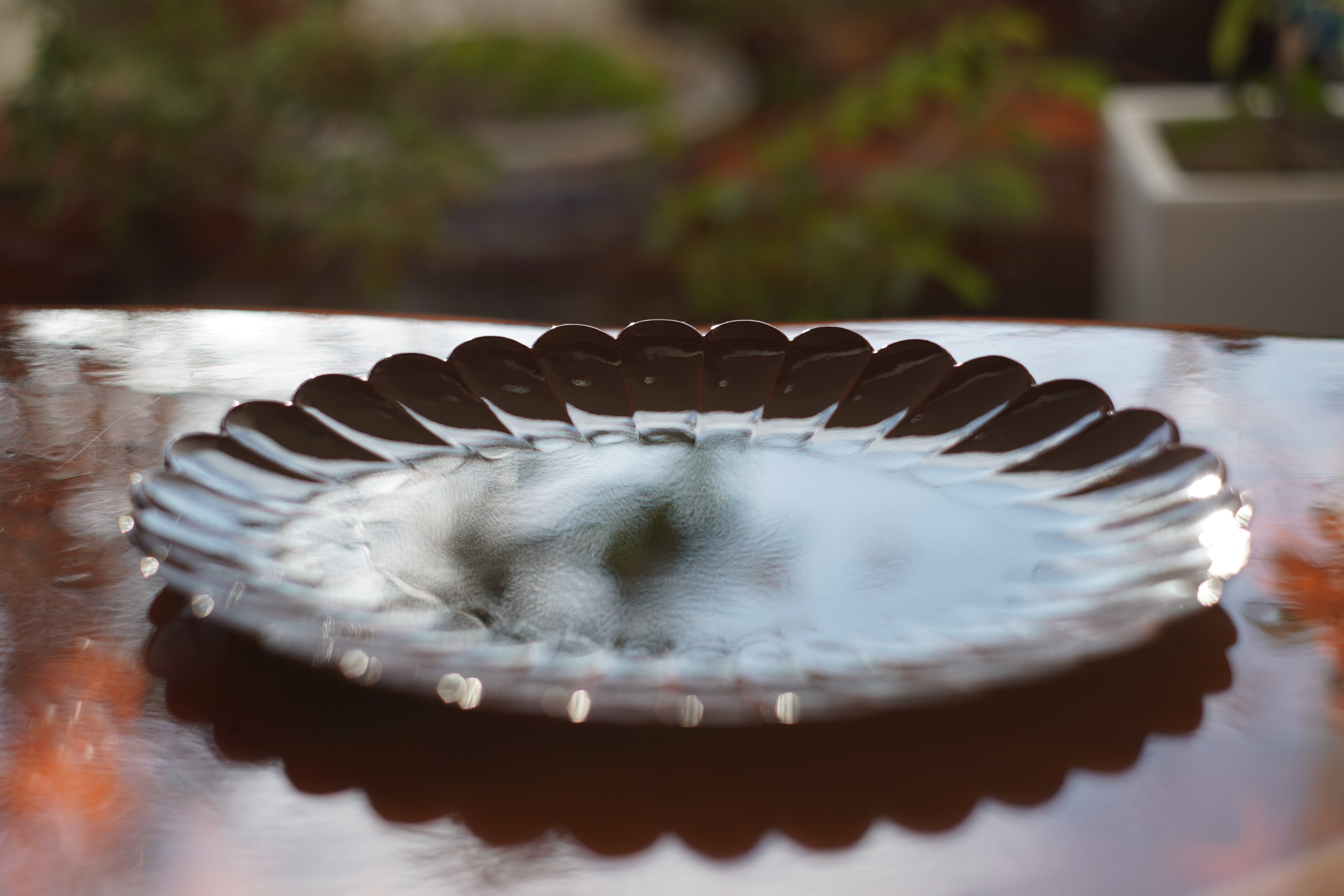 Echizen Lacquerware Chrysanthemum Platter (Kiku-zara)